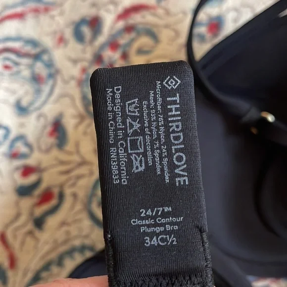 24/7® Classic Contour Plunge Bra - 34 C 1/2 - Picture 12 of 12